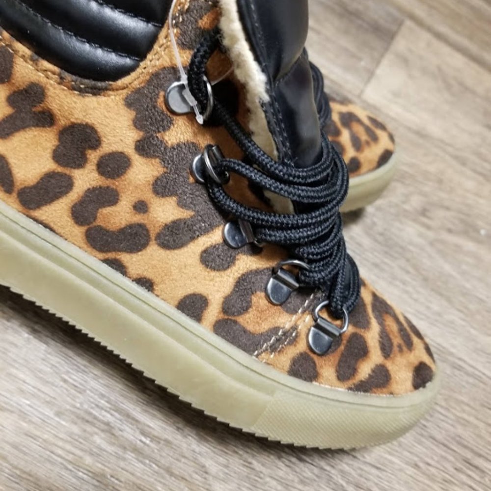 Wonder Nation Boots - Picture 4 of 8